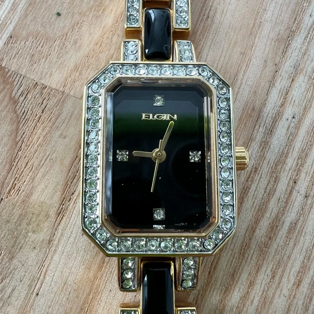 Elgin ladies octagonal black dial gold tone dress watch NEW BATTERY
